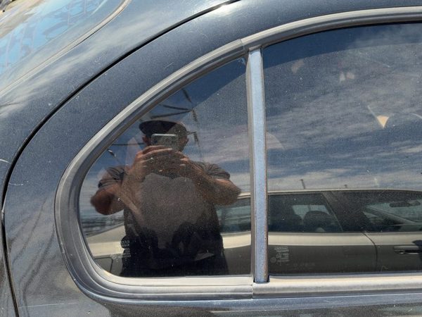 95-99 Maxima Passenger Right Rear Vent Window Back Door Glass With Frame Oem — photo 4