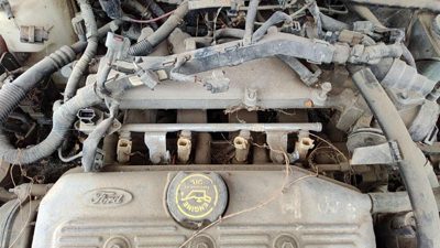 1997 Ford Escort Complete Fuel Rail With Injectors Set Loaded Oem 2.0L
