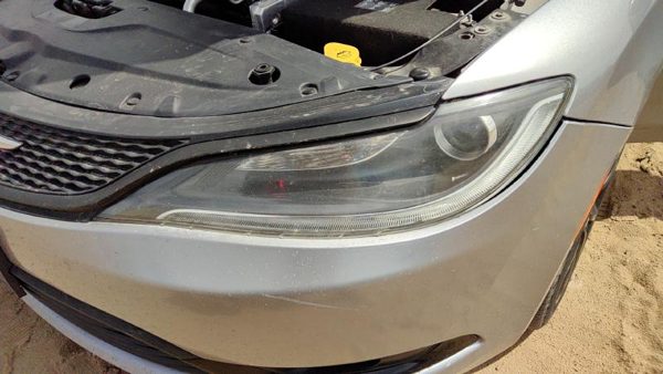 2015-2017 Chrysler 200 Driver Left Head Light Oem Front Lamp 68110247Ad — photo 2