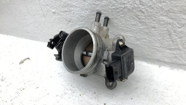 01-03 Hyundai Elantra Throttle Body Valve Assembly Complete With Sensors 2.0L — photo 4