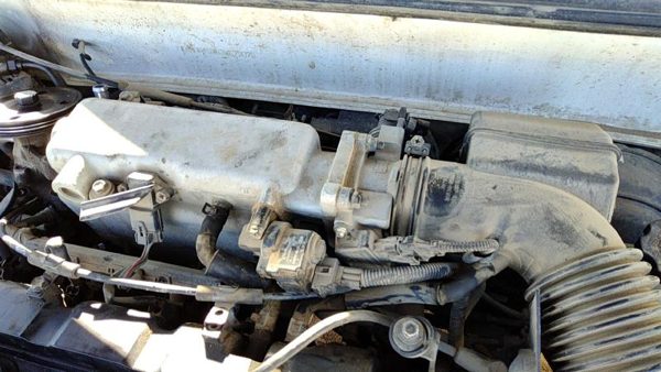 01-03 Hyundai Elantra Throttle Body Valve Assembly Complete With Sensors 2.0L — photo 2