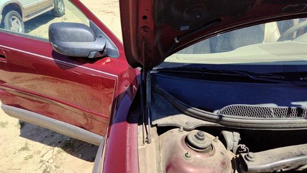 2001 Volvo V70 Hood Hinge RH Xc Red 445 — photo 2