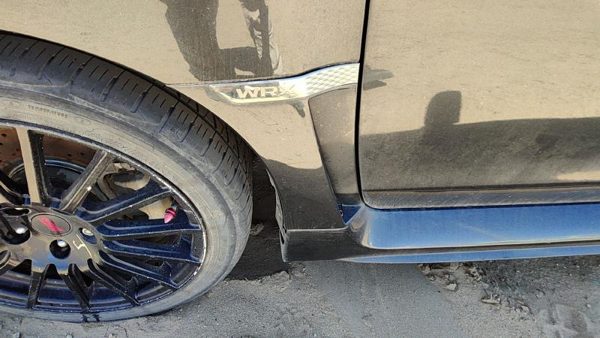 2015-2016 Subaru Wrx Driver Left Moulding From Fender Trim Strip Dark Gray Dgm — photo 1