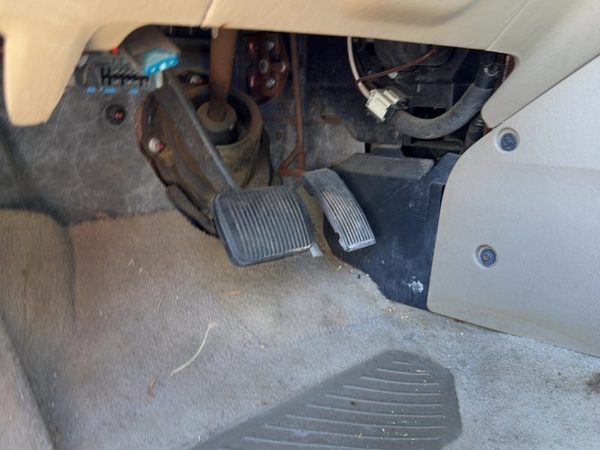 2005-2007 Ford Escape Gas Pedal Assembly Oem Accelerator — photo 2