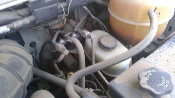 2002 Ford Van E450 Power Brake Booster With Master Cylinder Pair Set OEM — photo 2