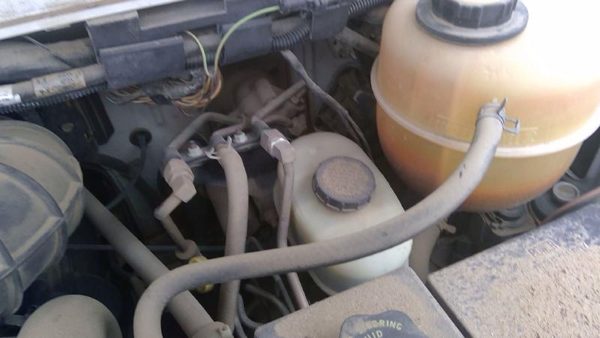 2002 Ford Van E450 Power Brake Booster With Master Cylinder Pair Set OEM — photo 1