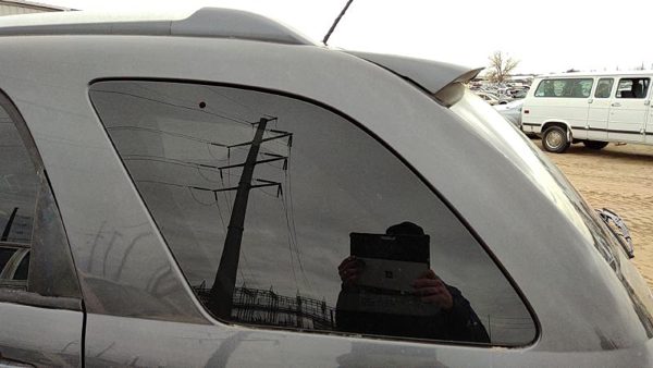 05-09 Equinox Driver Left Rear Quarter Glass Back Side Window — photo 1