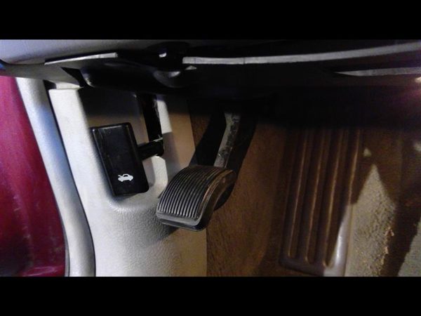 1997 Lincoln Mark Viii Parking Brake Pedal Assembly Ratchet Emergency Unit Oem — photo 2