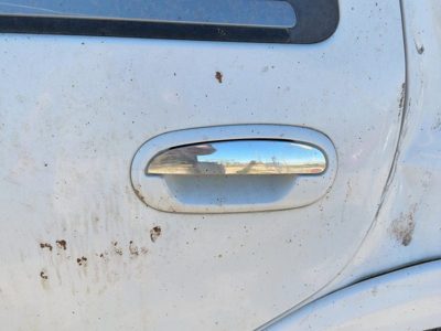 1998 Lincoln Navigator Outside Door Handle LH Oxford White Yz