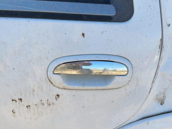 1998 Lincoln Navigator Outside Door Handle LH Oxford White Yz — photo 3