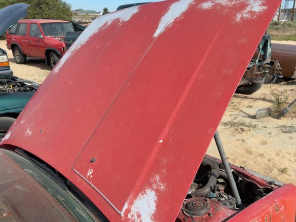 1988 Toyota Corolla Hood Red — photo 2