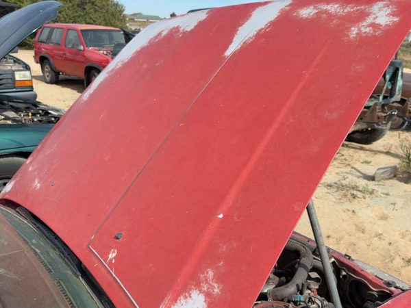 1988 Toyota Corolla Hood Red — photo 1