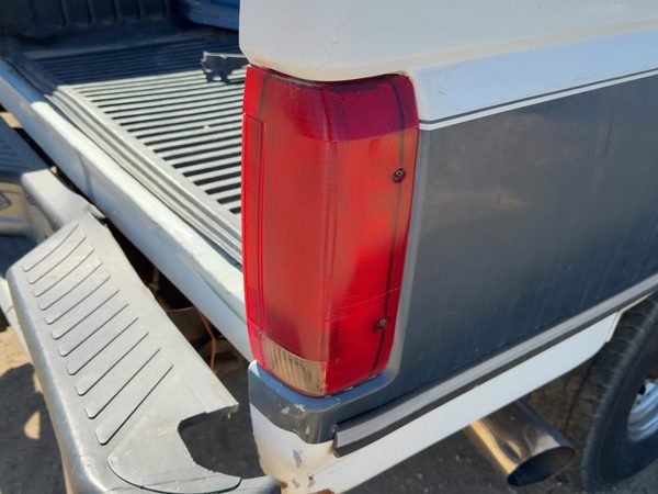 1987-1997 Ford F250 Passenger Right Tail Light Brake Lamp Oem Rear E9Tz13404C — photo 1