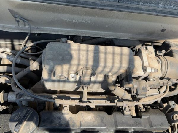 2001-2003 Hyundai Elantra Intake Manifold Oem 2.0L 2831023602 — photo 3