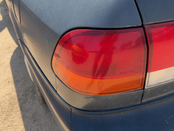 1996-1998 Honda Civic Driver Left Outer Tail Light Brake Lamp Oem Rear 4825576 — photo 1
