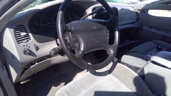 1995 Ford Explorer — vehicle photo 3