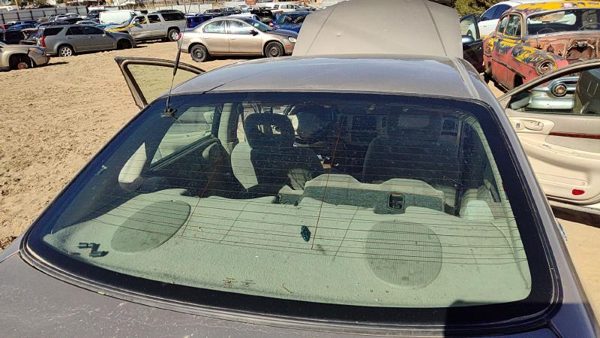 2000-2005 Chevy Impala Back Glass Rear Window Oem 10325233 — photo 2