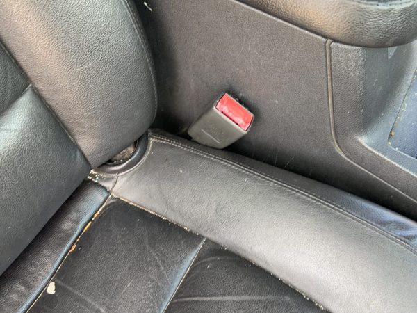 06-07 Fivehundred Passenger Right Front Seat Belt Buckle Receiver Oem Black Hw — photo 2