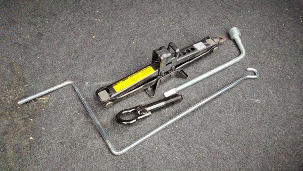 2005-2011 Toyota Camry Jack Tool Kit Set Assembly Spare Oem 9111Aa010 — photo 2