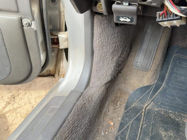 1990-1994 Subaru Legacy Driver Left Lower Kick Trim Panel Oem Gray — photo 3