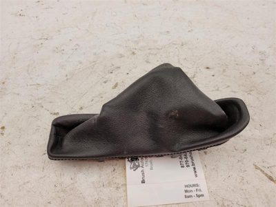 2013 Ford Mustang Floor Shifter Boot with Bezel OEM DR33-2404-AA