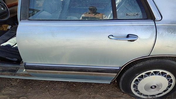 1993 Buick LeSabre Rear Door LH Blue — photo 3