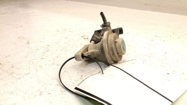 1986 Honda Civic Vacuum Valve With Hose Fitting Elbow Oem 135200-0600 — photo 9