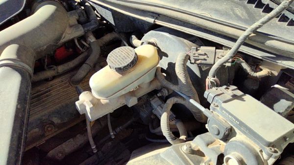 2001-2011 Lincoln Town Car Power Brake Booster With Master Cylinder Pair Set Oem — photo 4