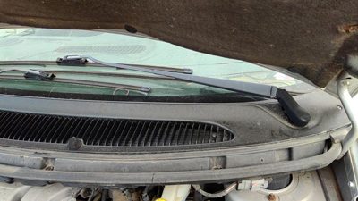 1996-2002 Chrysler Town & Country Driver Left Windshield Wiper Arm Blade Lever