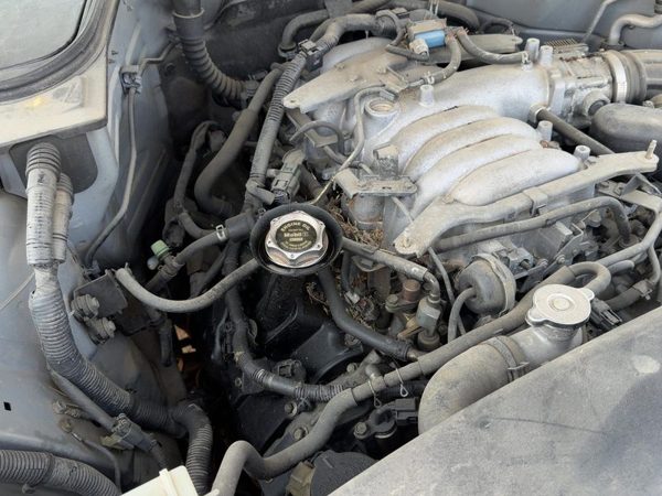 2003-2008 Infinity Fx45 Passenger Right Valve Cover Oem 4.5L 13264Ar000 — photo 4