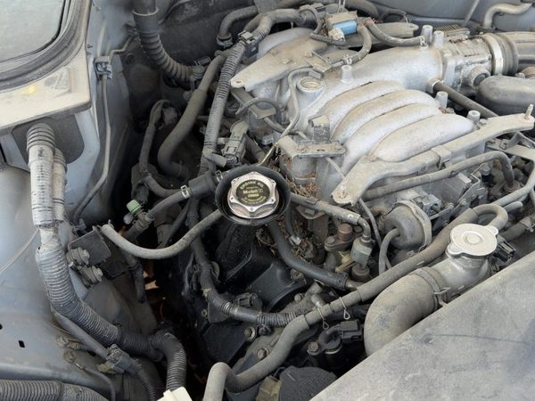 2003-2008 Infinity Fx45 Passenger Right Valve Cover Oem 4.5L 13264Ar000 — photo 2