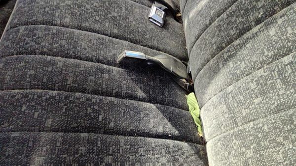 82-93 Chevy S10 Pickup Driver Left Front Seat Belt Buckle Receiver Oem Dark Gray — photo 3