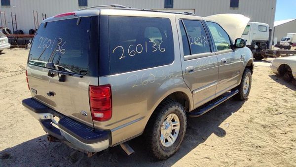 2001 Ford Expedition — vehicle photo 6
