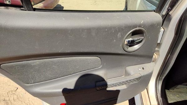 04-05 Grand Prix Driver Left Rear Door Trim Panel With Switches Back Pewter 69B — photo 5