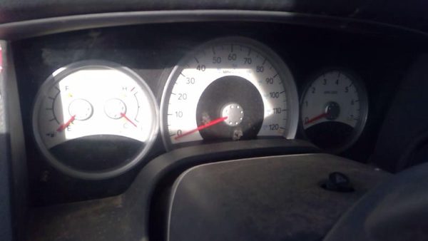 2006 Dodge Durango Speedometer Cluster Instrument Gauges Panel Oem Dash — photo 2