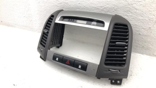 2010-2012 Hyundai Santa Fe Trim Bezel Around Radio Surround Dash Panel Gray Ras — photo 5