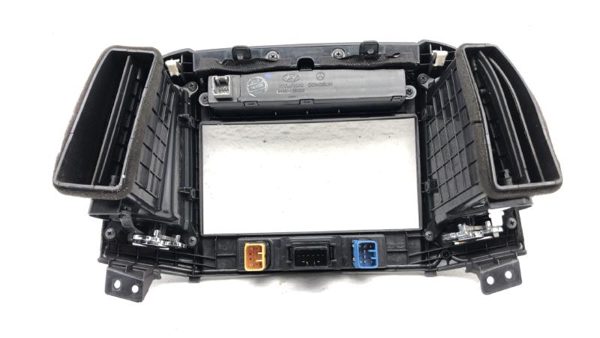 2010-2012 Hyundai Santa Fe Trim Bezel Around Radio Surround Dash Panel Gray Ras — photo 9