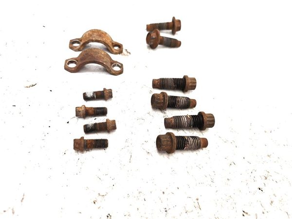 99-06 Ford F250 Super Duty Rear Drive Shaft U-Joint Strap Bolts — photo 4