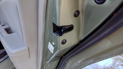 2005-2011 Cadillac Sts Passenger Right Rear Door Latch With Rods/Cables Oem Back