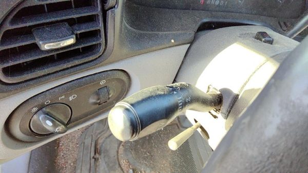 00-03 Taurus Turn Signal Switch Windshield Wiper Column Control Lever Assembly — photo 3