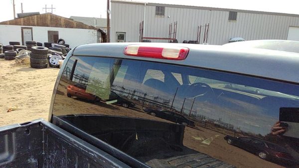 1999-2004 Gmc Sierra 2500 Third Brake Light Middle Lamp Oem — photo 1