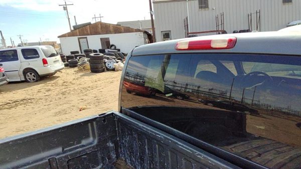 1999-2004 Gmc Sierra 2500 Third Brake Light Middle Lamp Oem — photo 3
