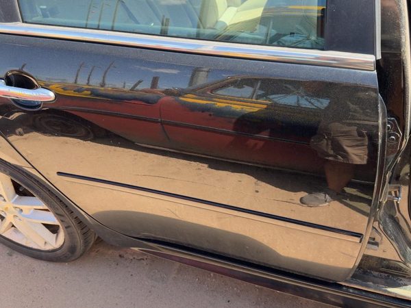 2010 Chevrolet Impala Rear Door RH Black 41U — photo 2