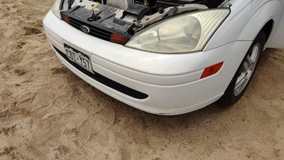 2000-2004 Focus Station Wagon Front Bumper Cover Assembly Oem White Yz