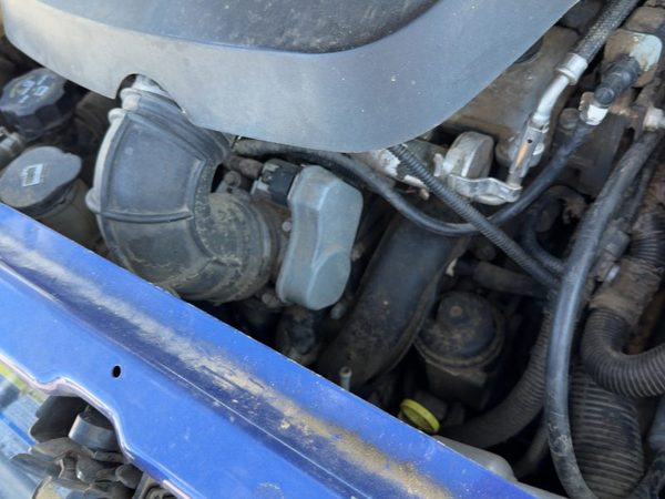 2006 Chevy Hhr Intake Manifold Oem 2.2L 12608305 — photo 1