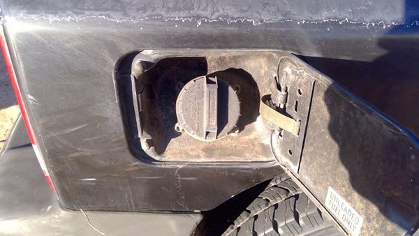 1990-1996 Geo Tracker Fuel Filler Neck Assembly With Gas Cap Oem 91176026 — photo 6