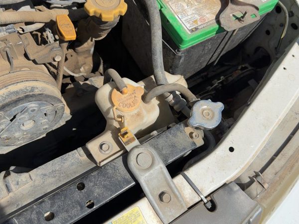 1994 Subaru Legacy RHD Coolant Reservoir Radiator Overflow Tank Bottle Oem 2.2L — photo 4