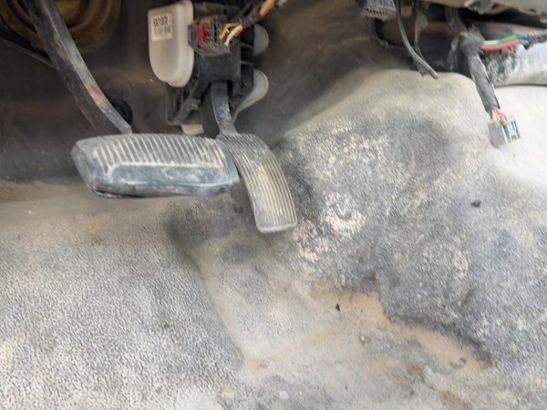 2003-2007 Ford F350 Gas Pedal Assembly Oem Accelerator 6.0L Powerstroke Diesel — photo 2