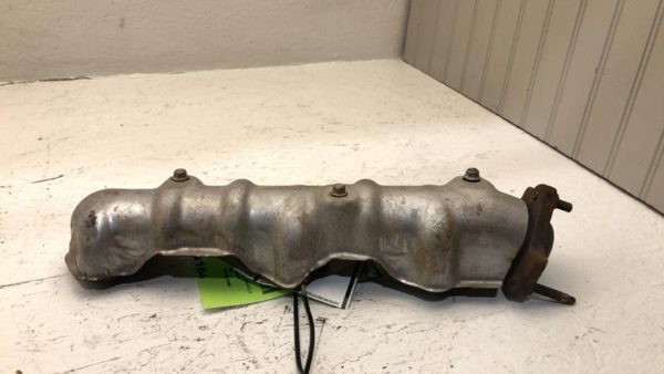 2004-2005 Chevy Impala Front Exhaust Manifold Assembly Oem Heat Shield Oem 3.4L — photo 3