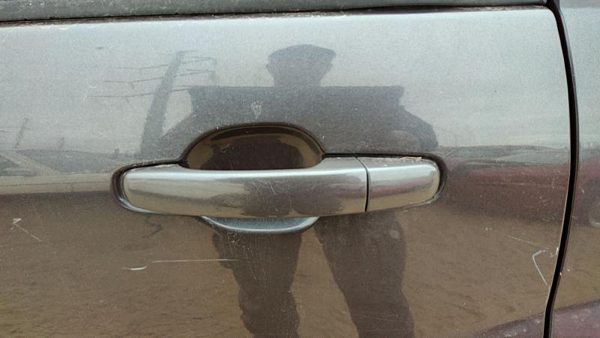 05-09 Chevy Equinox Driver Left Rear Outside Door Handle Back Granite Gray 44U — photo 2